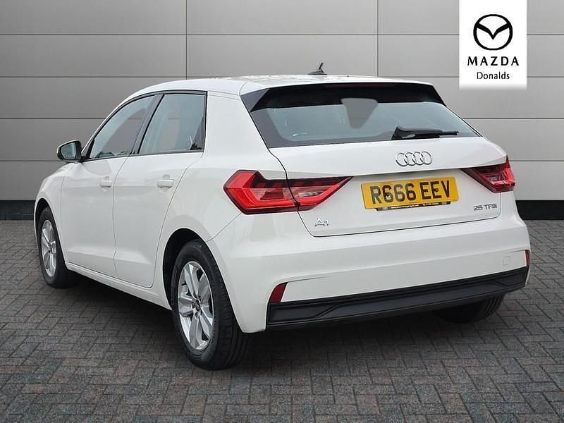 Used Audi A1 Sportback Design 110 HP (80 kW) 2023 White Hatchback