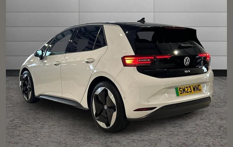 Used VW ID.3 Pro 150 kW (204 HP) 2023 White Hatchback