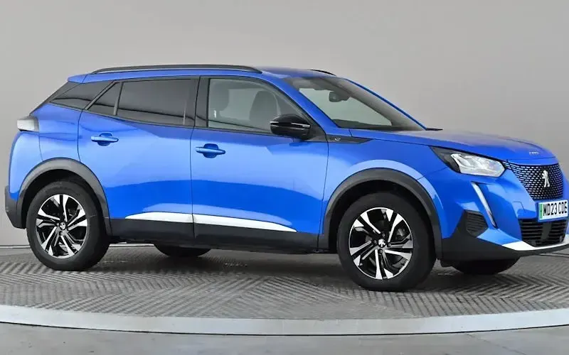 Used Peugeot e-2008 Allure+ 100 kW (136 HP) 2023 SUV