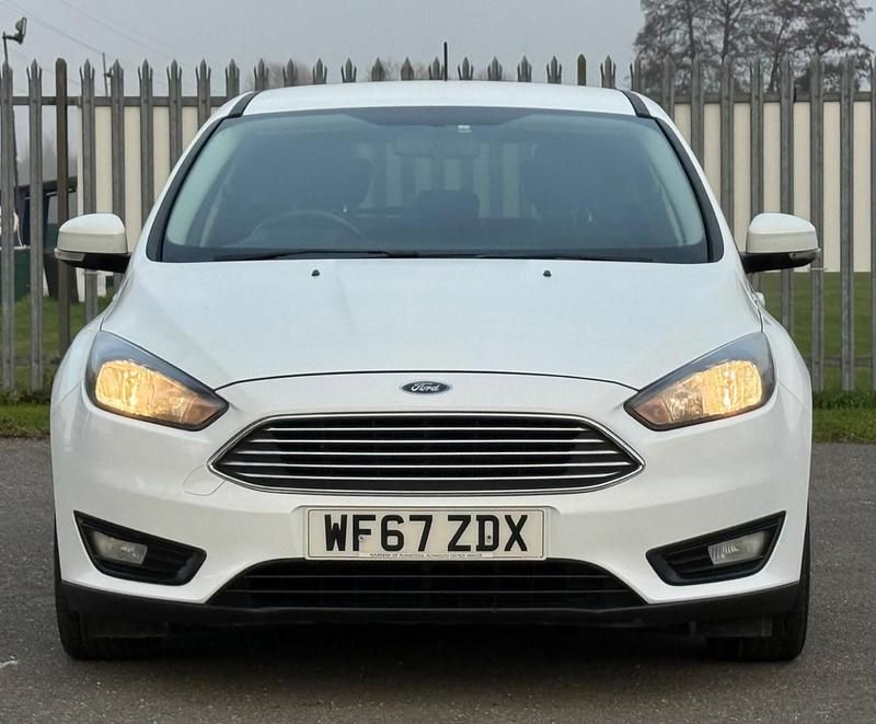 Used Ford Focus Zetec 2017 White Hatchback