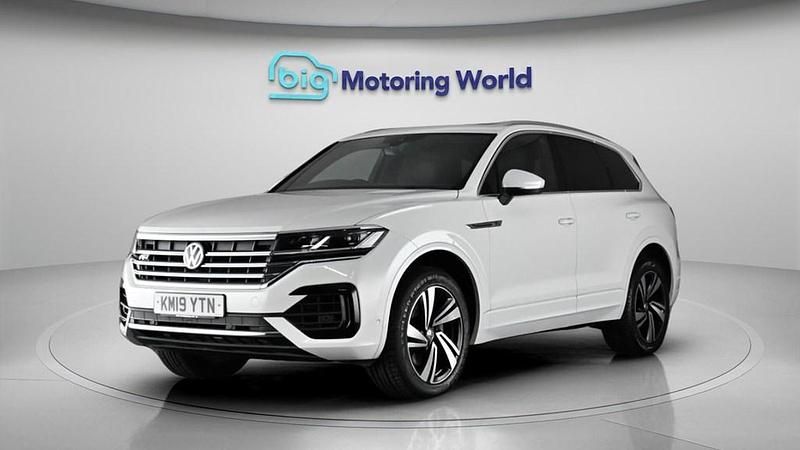 Used VW Touareg R-line 286 HP (210 kW) 2019 White SUV
