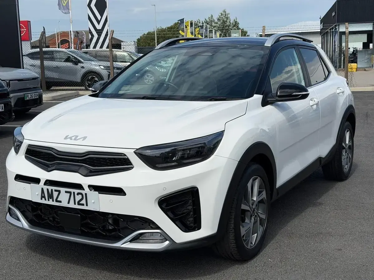 Used Kia Stonic GT-Line S 118 HP (86 kW) 2023 White SUV