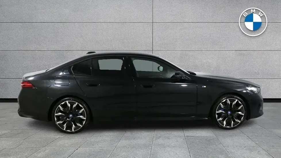 Used BMW i5 M Sport 250 kW (340 HP) 2025 Black Sedan
