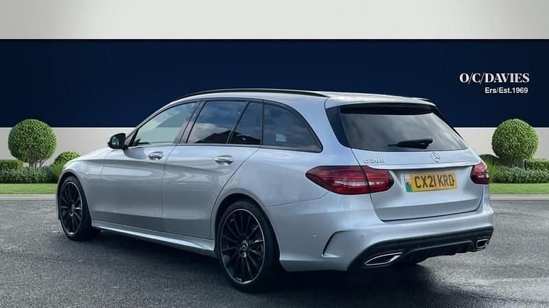 Used Mercedes C200 AMG line 2021 Silver Estate