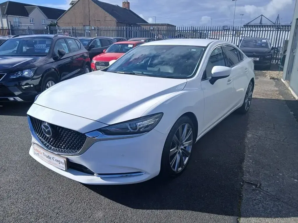 Usado Mazda 6 Inclusive 165 HP (121 kW) 2018 Branco Sedan