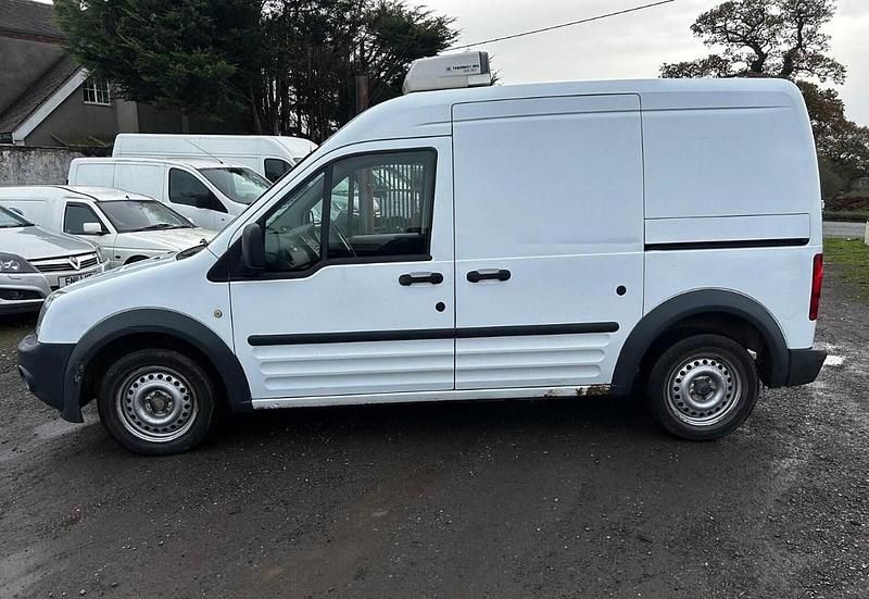 Used Ford Transit Connect 2010 White MPV