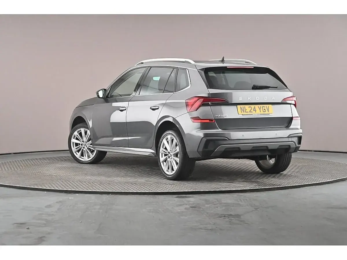 Used Skoda Kamiq SE L 85 HP (62 kW) 2024 Graphite grey metallic SUV