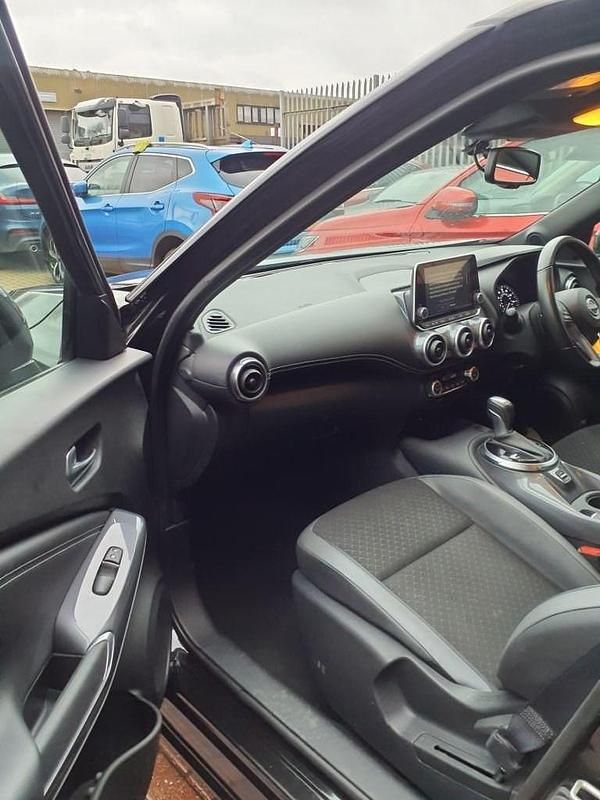 Used Nissan Juke N-Connecta 114 HP (83 kW) 2023 Black SUV