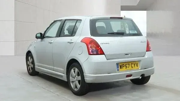 Used Suzuki Swift GLX 2007 Silver Hatchback
