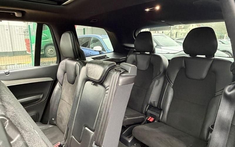 Used Volvo XC90 R-Design 235 HP (172 kW) 2019 SUV