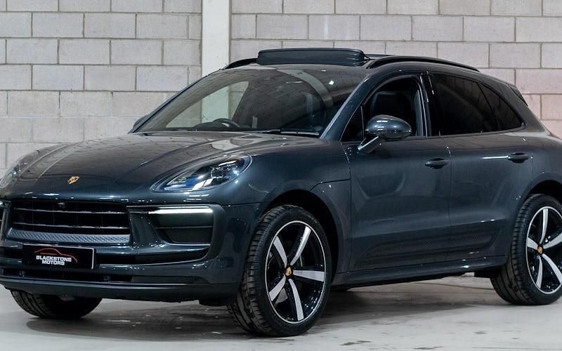 Used Porsche Macan 265 HP (194 kW) 2025 SUV