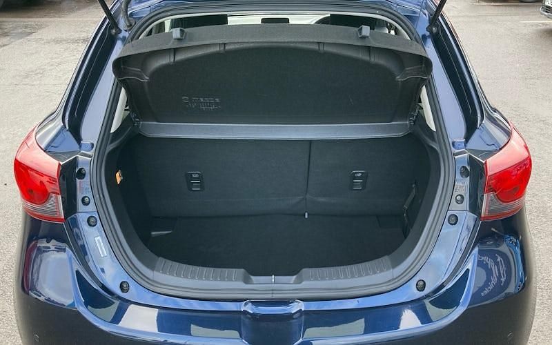 Used Mazda 2 Inclusive 90 HP (66 kW) 2021 Hatchback