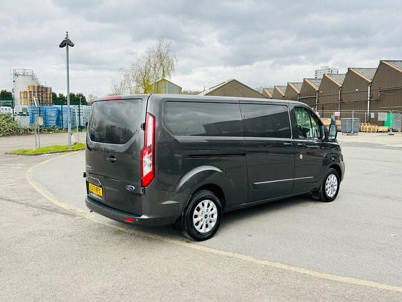 Used Ford Transit Custom Limited 170 HP (125 kW) 2021 Grey Van