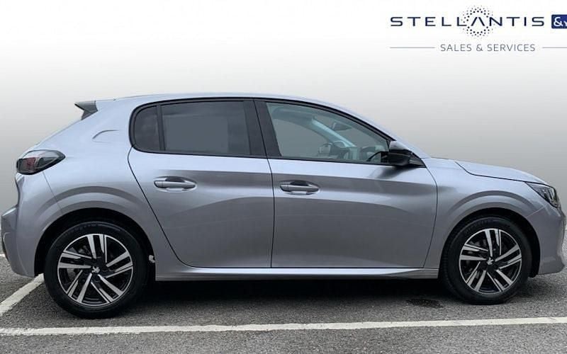 Used Peugeot 208 Allure+ 102 HP (75 kW) 2023 Grey Hatchback