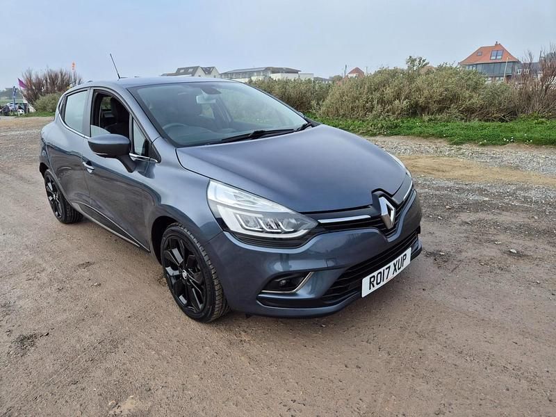 Used Renault Clio IV Dynamique 2017 Grey Hatchback