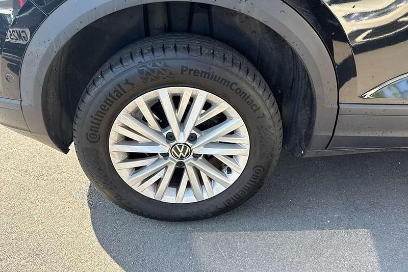 Used VW T-Roc Life 110 HP (80 kW) 2022 Black SUV