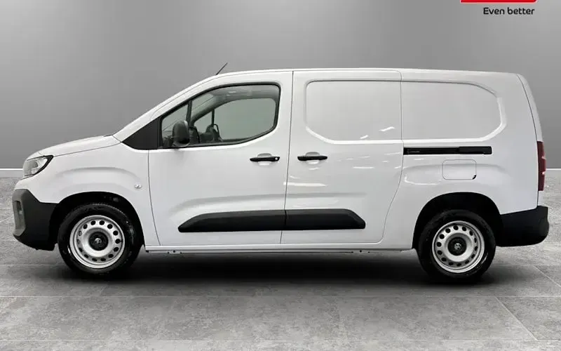 Nouă Vauxhall Combo 102 CP (75 kW) 2026 Monovolum