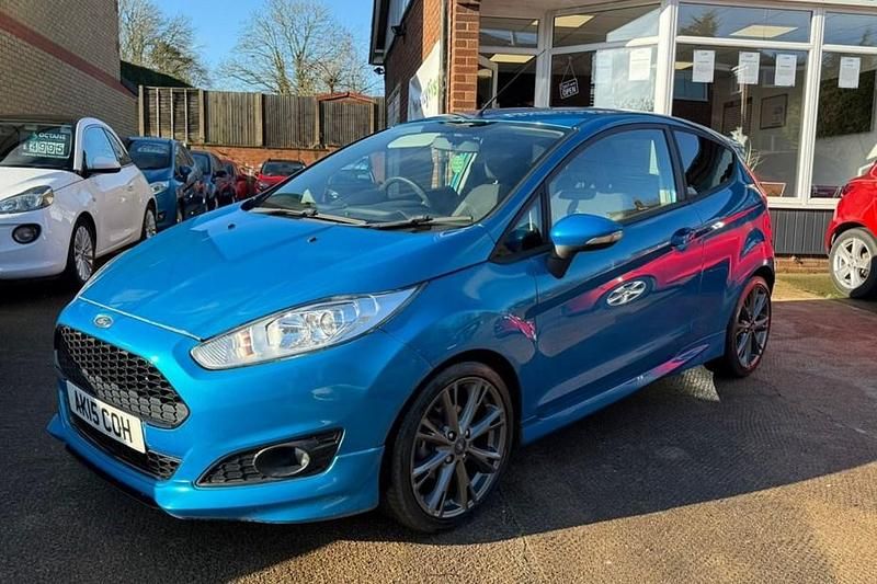Blue Used 2015 Ford Fiesta Zetec Hatchback | £5,295 (Fair price) - Image 1/1