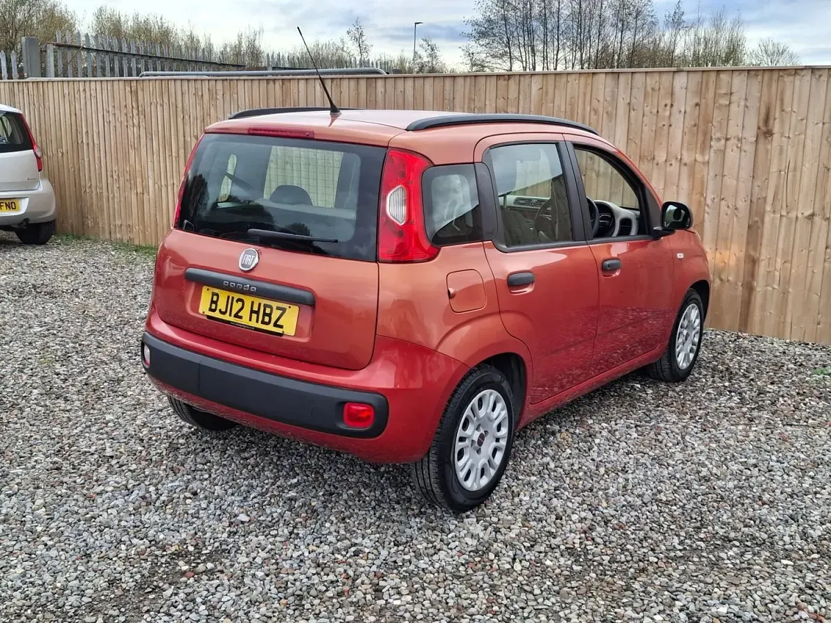 Used Fiat Panda Easy 69 HP (50 kW) 2012 Red Hatchback