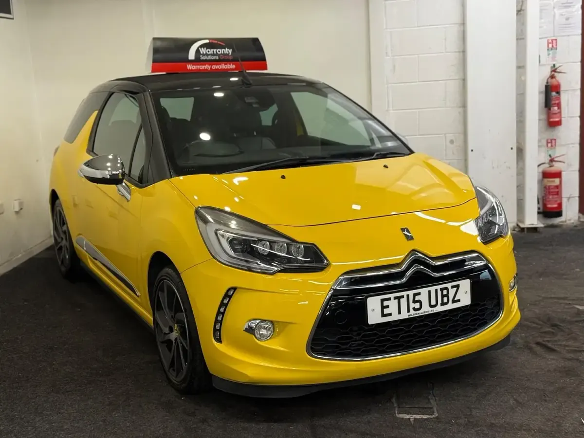 Used Citroën DS3 Cabriolet 165 HP (121 kW) 2015 Yellow Cabriolet