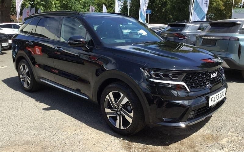 Used 2023 Kia Sorento SUV | £38,995 (Fair price) - Image 1/4