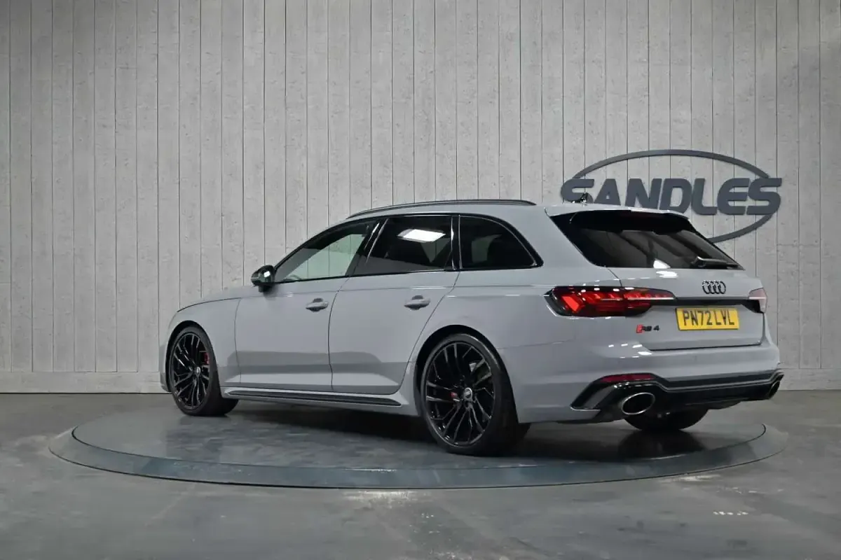 Used Audi RS4 Comfort 450 HP (330 kW) 2022 Grey Estate