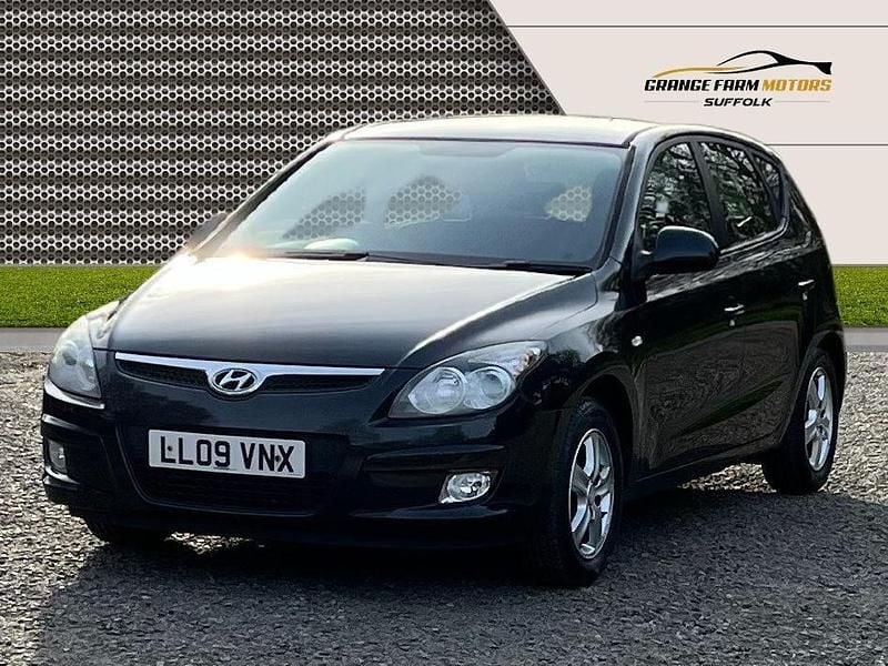 Used Hyundai i30 Comfort 108 HP (79 kW) 2009 Black Hatchback