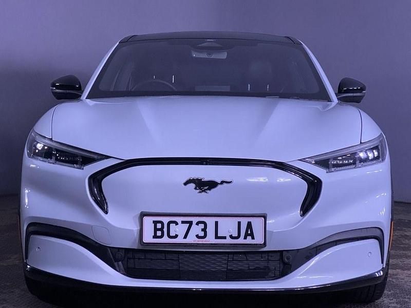 Used Ford Mustang Extended Range 351 HP (258 kW) 2024 White SUV