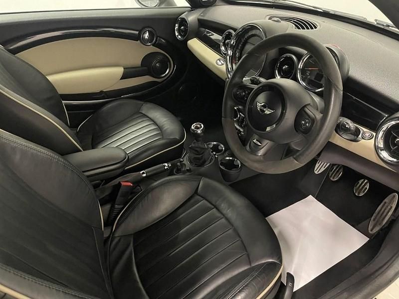 Used Mini John Cooper Works Coupé 211 HP (155 kW) 2012 White Coupe