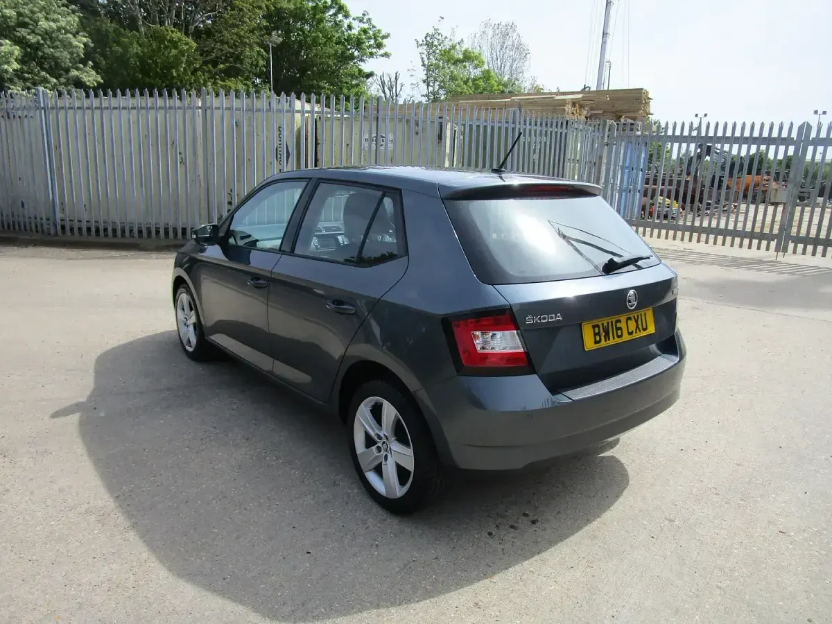 Used Skoda Fabia SE L 90 HP (66 kW) 2016 Grey Hatchback