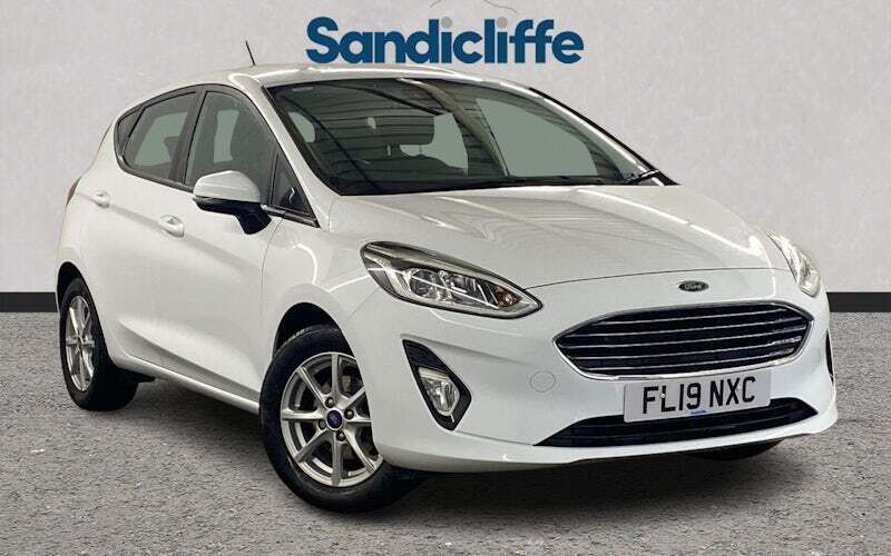 Colour Used 2019 Ford Fiesta Zetec Hatchback | £9,822 (Fair price) - Image 1/4