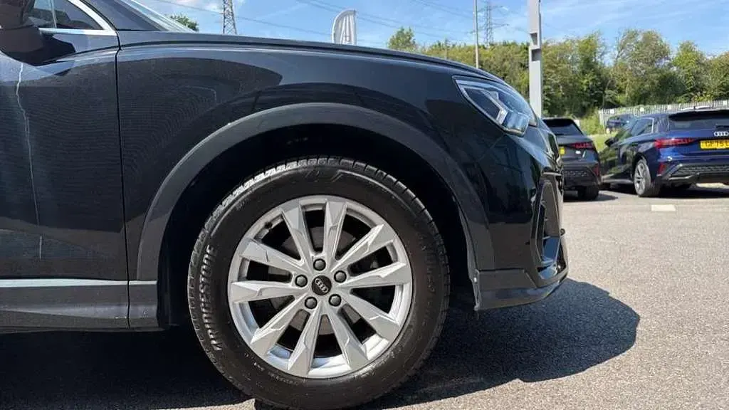 Used Audi Q3 Sport 150 HP (110 kW) 2022 Black SUV