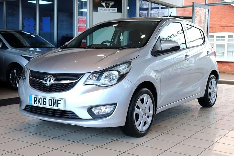 Used Vauxhall Viva 75 HP (55 kW) 2016 Silver Hatchback