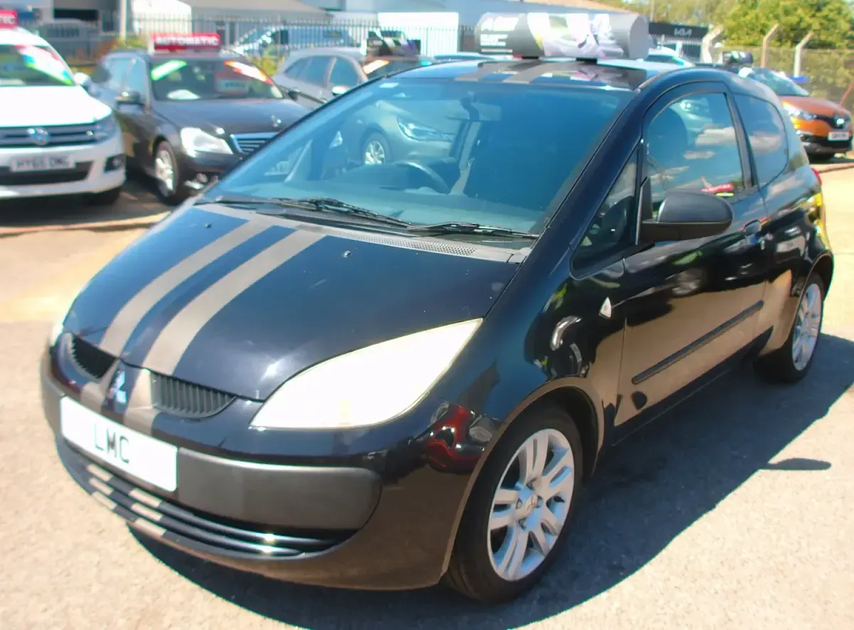 Used Mitsubishi Colt 75 HP (55 kW) 2008 Black Hatchback