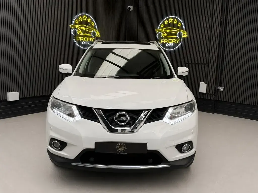 Used Nissan X-Trail Tekna 130 HP (95 kW) 2017 White SUV
