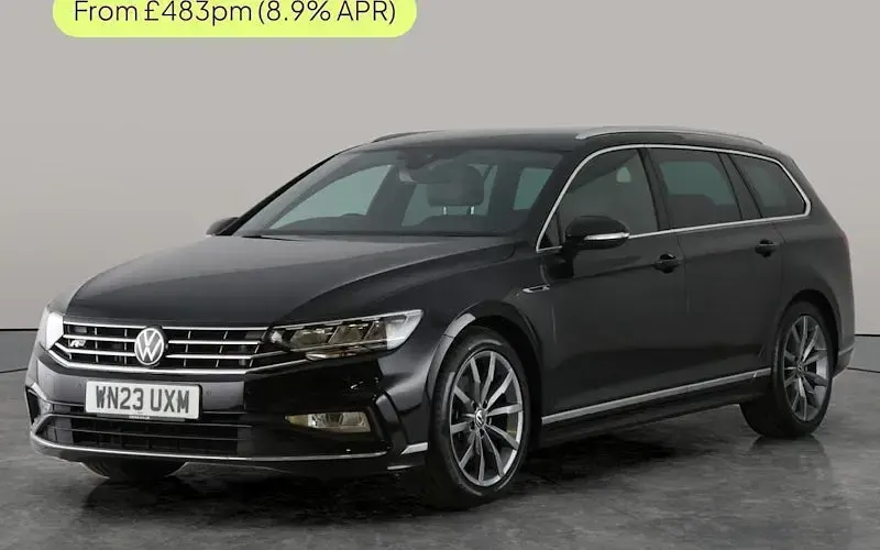 Used VW Passat R-line 150 HP (110 kW) 2023 Estate