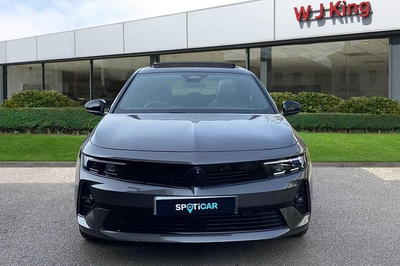 Used Vauxhall Astra Ultimate 130 HP (95 kW) 2025 Grey Hatchback