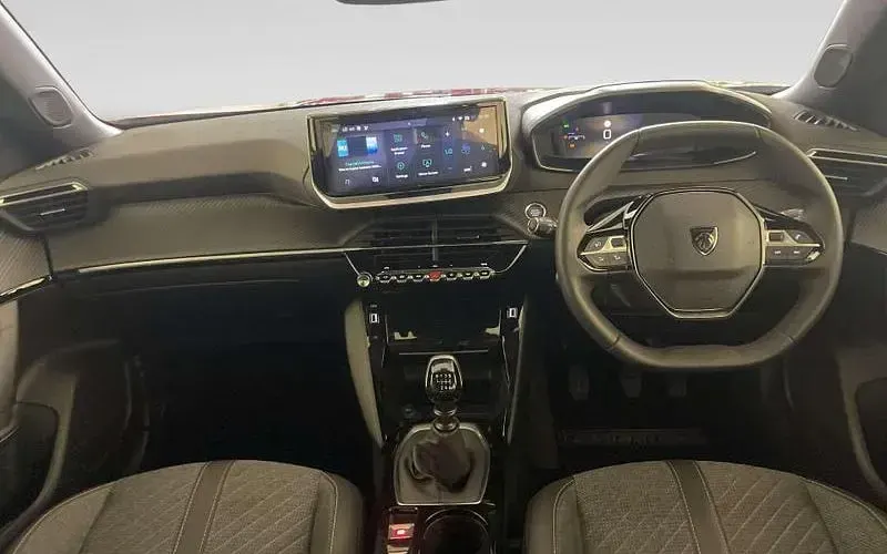 Used Peugeot 2008 Allure 131 HP (96 kW) 2025 SUV