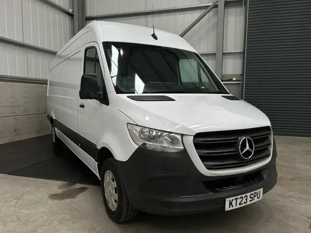 Used Mercedes Sprinter Premium 150 HP (110 kW) 2023 White Van