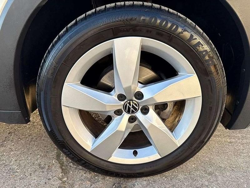 Used VW T-Cross SEL 150 HP (110 kW) 2023 White SUV