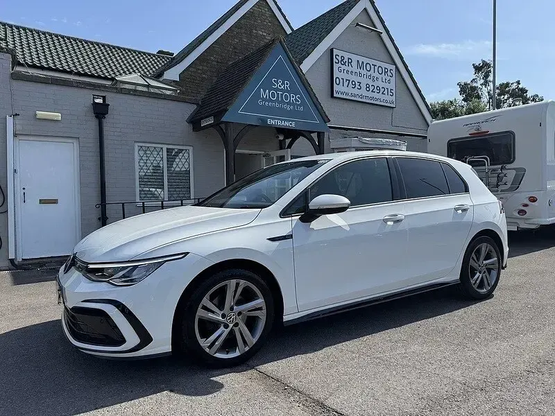 Used VW Golf VII R-line 150 HP (110 kW) 2021 White Hatchback