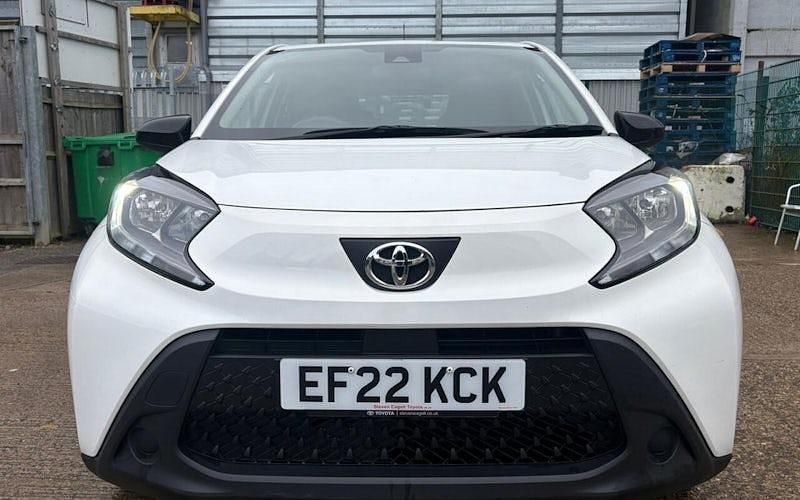 Used Toyota Aygo X PURE 72 HP (52 kW) 2025 SUV