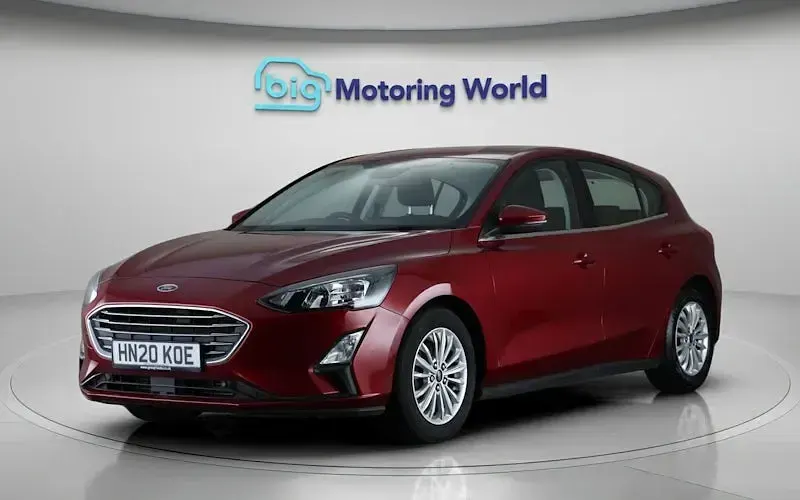 Used Ford Focus Titanium 125 HP (91 kW) 2020 Red Hatchback