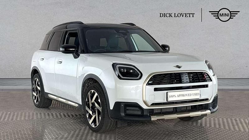White Used 2024 Mini Countryman Exclusive SUV | £33,950 (Good price) - Image 1/4