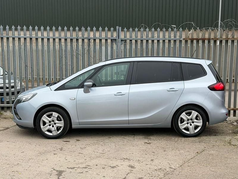Used Vauxhall Zafira 165 HP (121 kW) 2014 Silver MPV