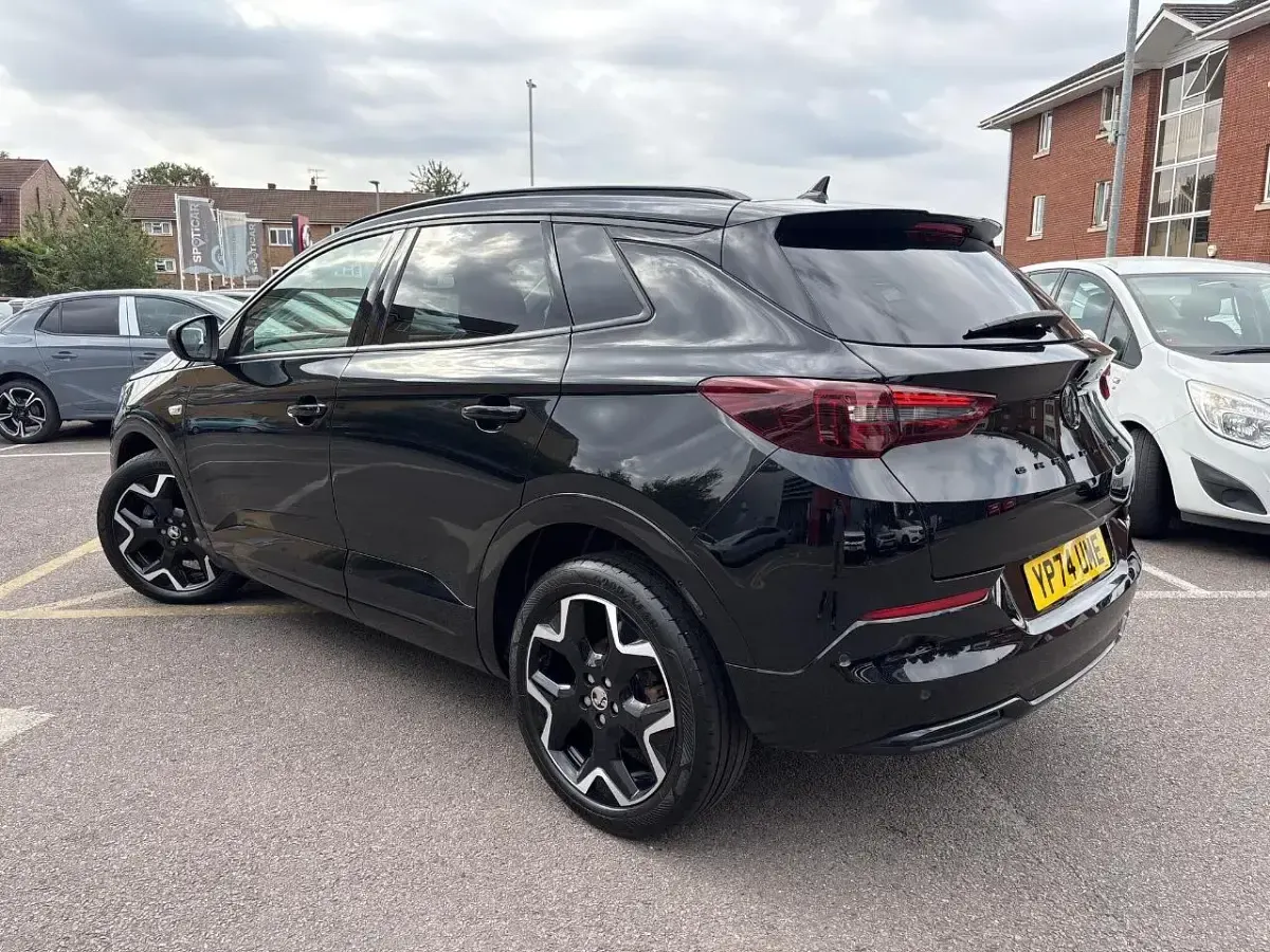 Used Vauxhall Grandland X Ultimate 134 HP (98 kW) 2024 Black SUV