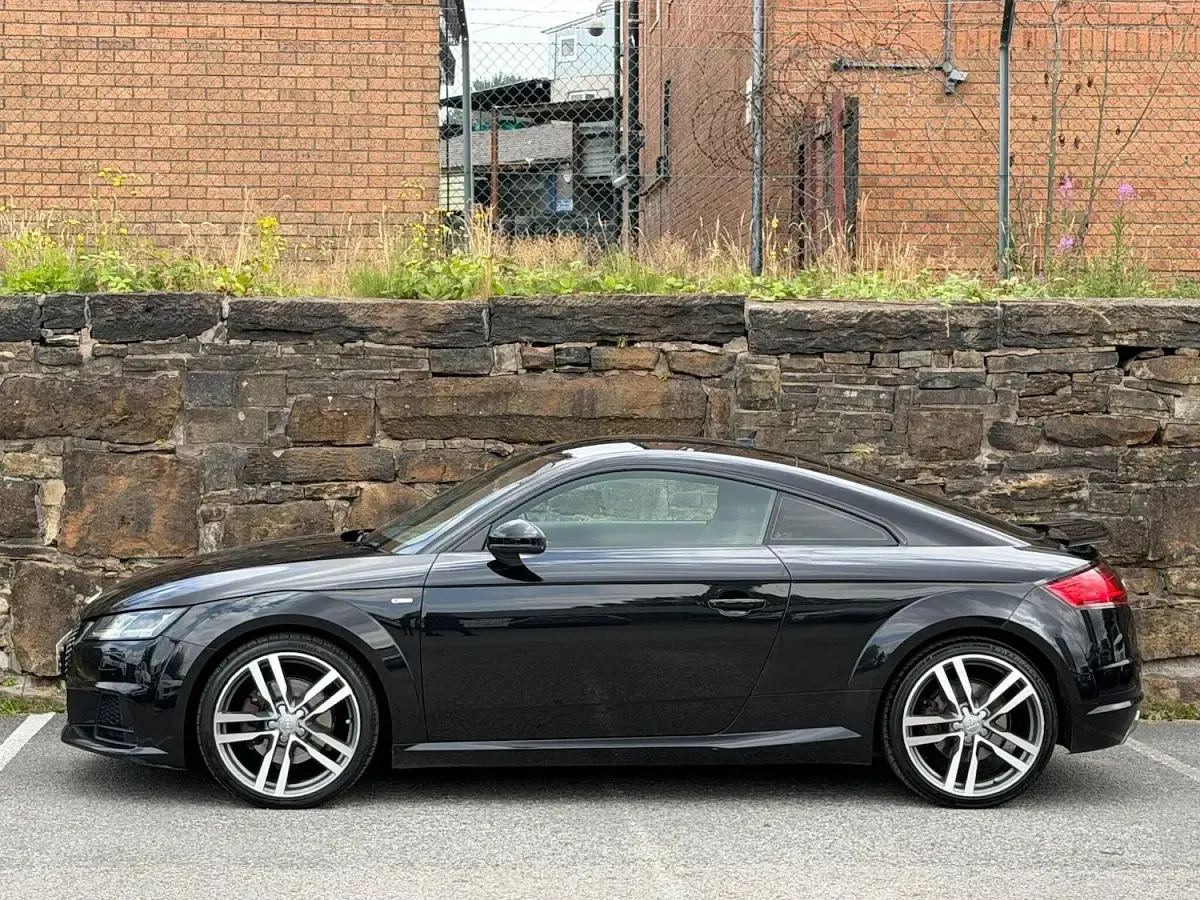 Used Audi TT S-Line 230 HP (169 kW) 2015 Black Coupe