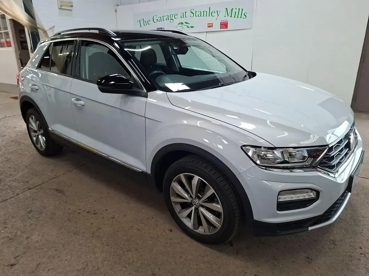Used VW T-Roc Design 150 HP (110 kW) 2018 Silver SUV