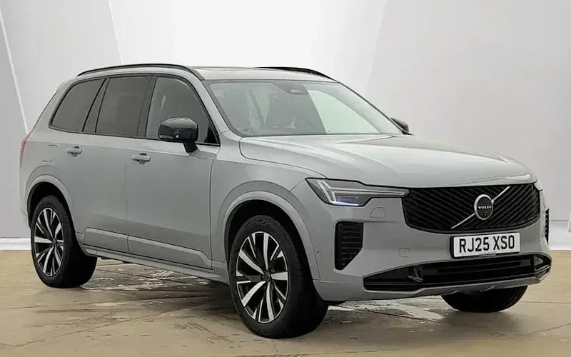 Used Volvo XC90 Plus 250 HP (183 kW) 2025 SUV