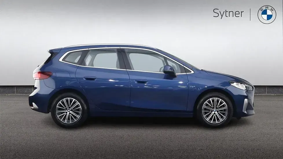 Used BMW 220 Active Tourer Luxury Line 168 HP (123 kW) 2023 Blue MPV
